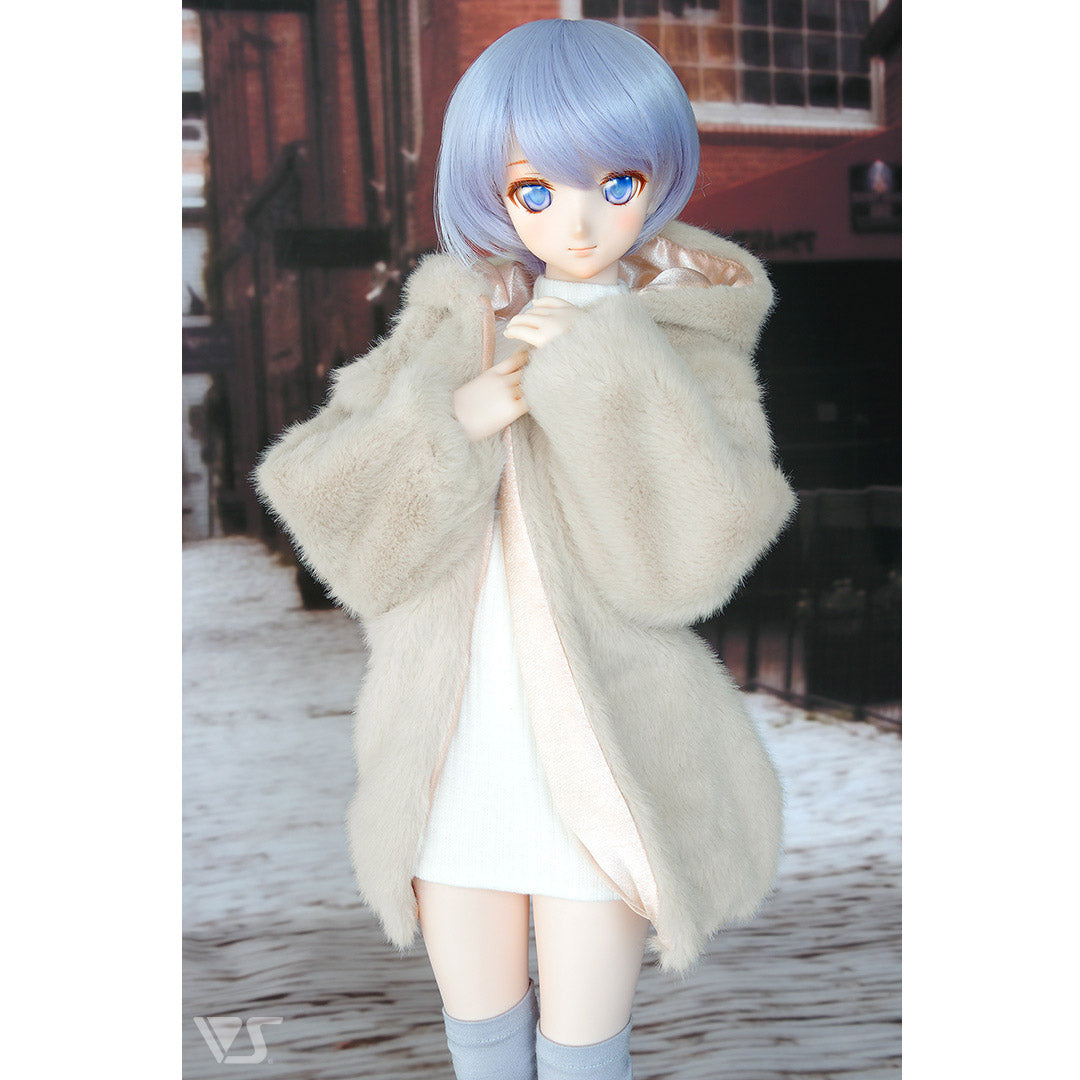 Voluminous Faux fur coat