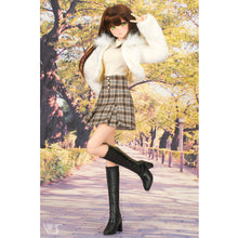 Load image into Gallery viewer, Short fur coat (white)[PreOrder]
