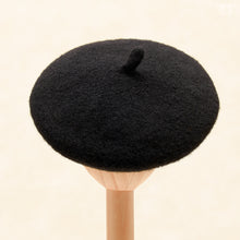 Load image into Gallery viewer, Felt beret (black)[PreOrder]
