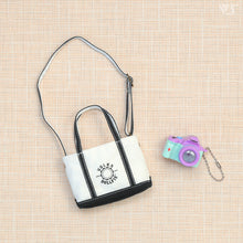 Load image into Gallery viewer, Two-tone tote bag (black) &amp; camera set[PreOrder]
