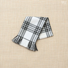 Load image into Gallery viewer, Plaid Scarf (White x Black)[PreOrder]
