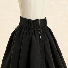 Load image into Gallery viewer, Classical Flare Skirt (Black)[PreOrder]
